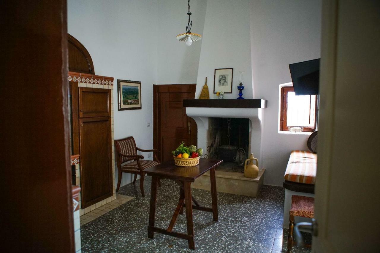 Masseria Guadiano Vecchio Санта-Лючия Экстерьер фото