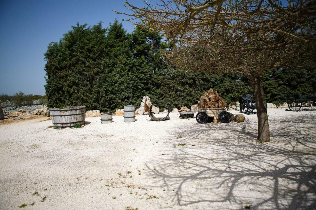 Masseria Guadiano Vecchio Санта-Лючия Экстерьер фото